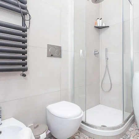 Trastevere Art & Leisure Bertani 26 *